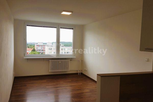 1 bedroom with open-plan kitchen flat for sale, 48 m², Skuteckého, Praha