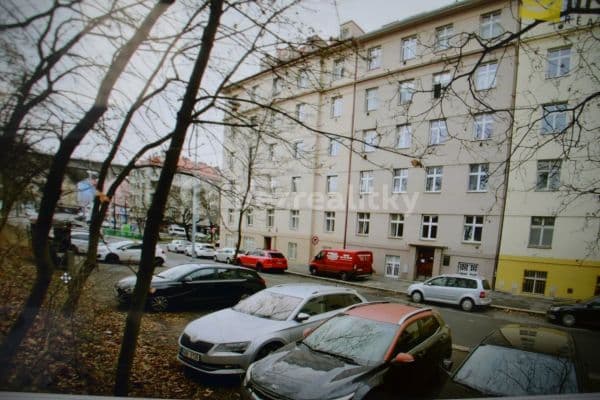 Studio flat to rent, 35 m², Na Folimance, Prague, Prague