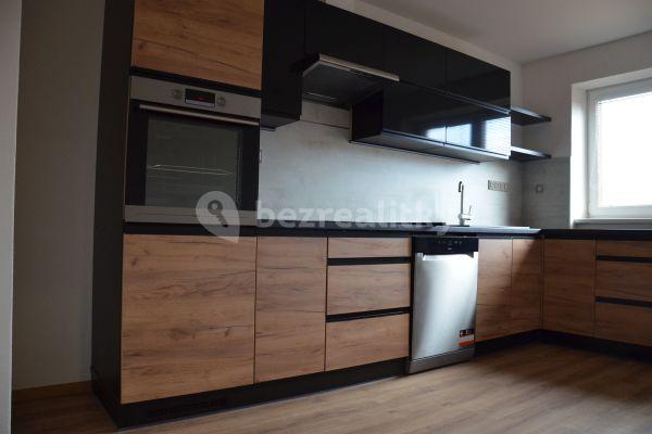 2 bedroom flat to rent, 64 m², Tyršova, 