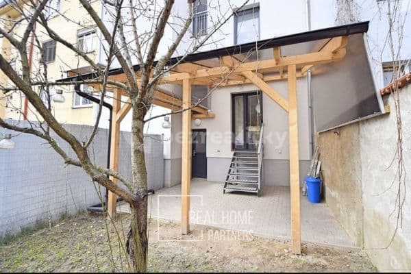 1 bedroom with open-plan kitchen flat to rent, 31 m², Kuldova, Brno 1 bedroom with open-plan kitchen flat to rent, 31 m², Kuldova, Brno