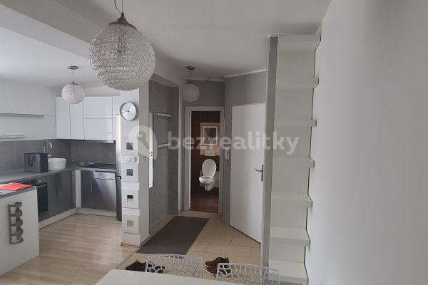 2 bedroom with open-plan kitchen flat to rent, 57 m², Brno, Jihomoravský Region