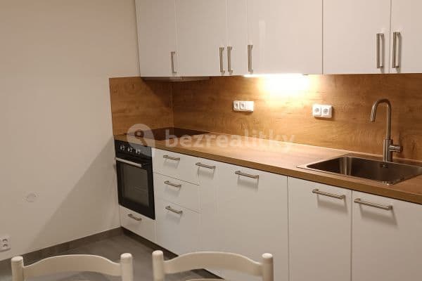 3 bedroom flat to rent, 76 m², Pazderkova, Liberec