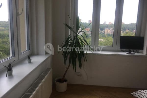 1 bedroom flat to rent, 33 m², Pod Zemankou, Praha 1 bedroom flat to rent, 33 m², Pod Zemankou, Praha