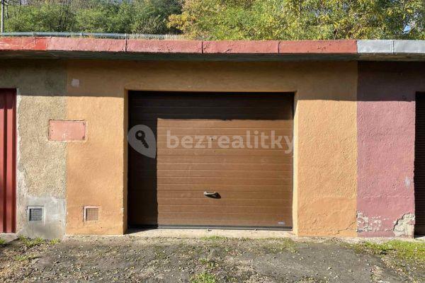 garage for sale, 24 m², Solenice