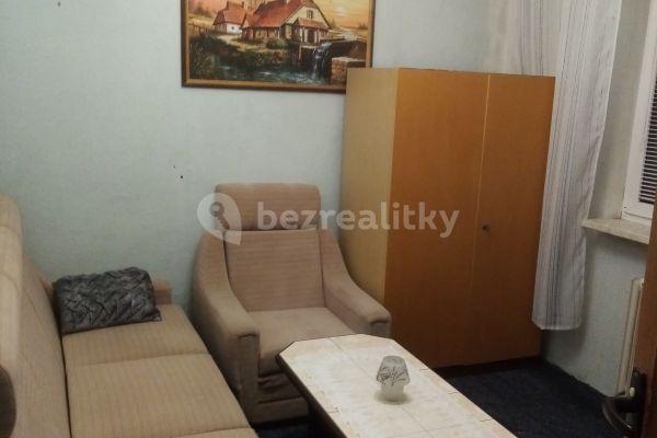 2 bedroom flat to rent, 43 m², Školní, Nová Role, Karlovarský Region