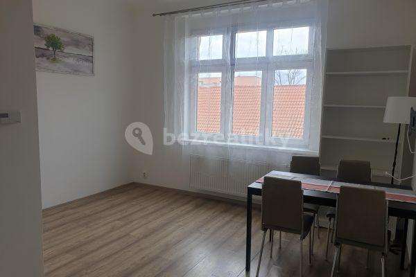 1 bedroom with open-plan kitchen flat to rent, 40 m², Přátelství, Praha