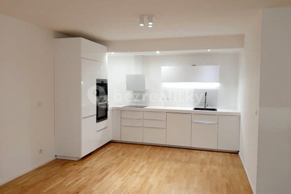 2 bedroom with open-plan kitchen flat to rent, 84 m², Nepomuckých, Praha