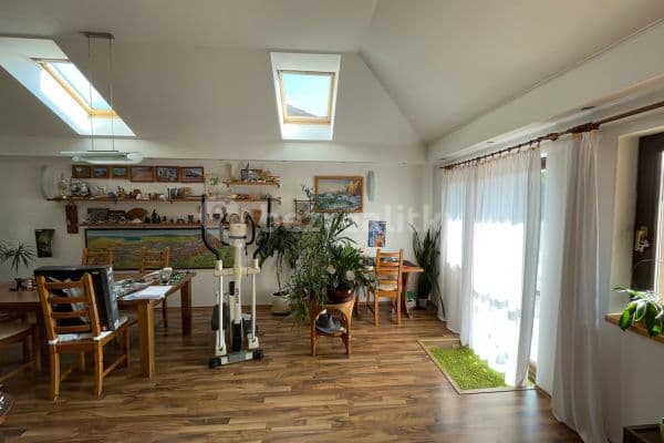 house to rent, 180 m², Na Výsluní, Králův Dvůr house to rent, 180 m², Na Výsluní, Králův Dvůr