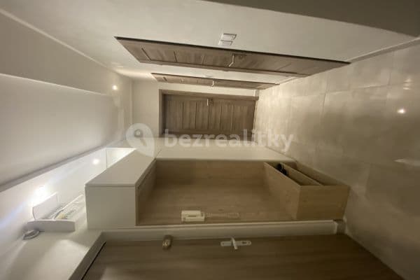 2 bedroom flat to rent, 56 m², Masarykova třída, Orlová, Moravskoslezský Region