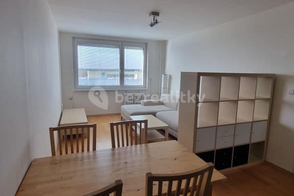 2 bedroom with open-plan kitchen flat to rent, 65 m², Klírova, Prague, Prague