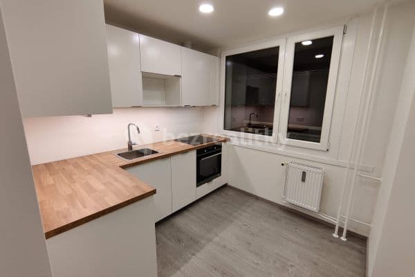 2 bedroom flat to rent, 63 m², Benešovská, Kladno, Středočeský Region