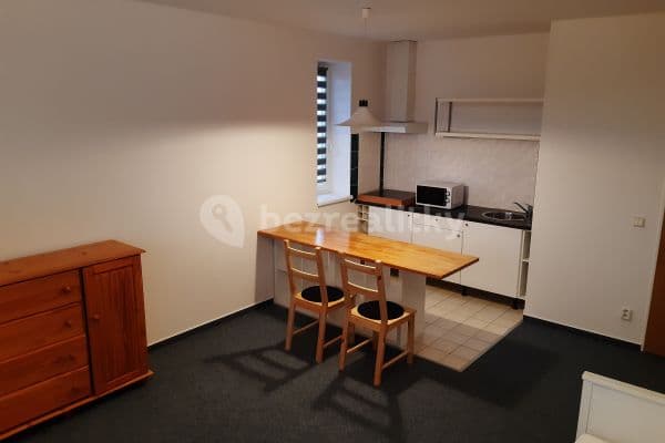 Studio flat to rent, 37 m², Felklova, Roztoky Studio flat to rent, 37 m², Felklova, Roztoky