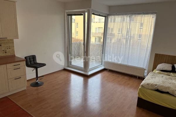 1 bedroom with open-plan kitchen flat to rent, 56 m², Za Dvorem, Brandýs nad Labem-Stará Boleslav 1 bedroom with open-plan kitchen flat to rent, 56 m², Za Dvorem, Brandýs nad Labem-Stará Boleslav