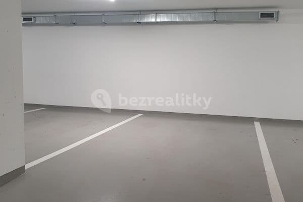 garage to rent, 18 m², Cukrovarnická, Hlavní město Praha garage to rent, 18 m², Cukrovarnická, Hlavní město Praha