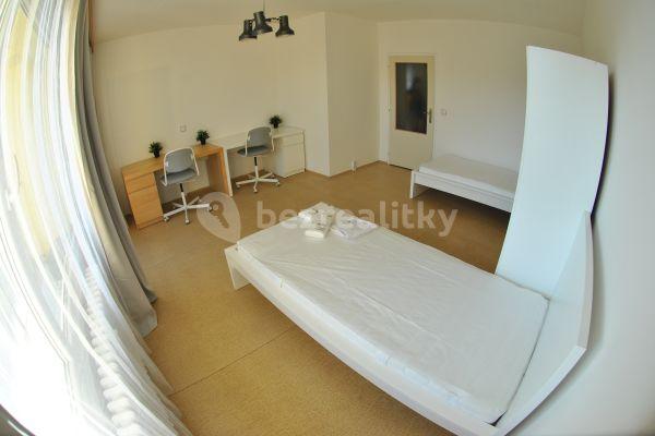4 bedroom flat to rent, 65 m², Oblá, Brno