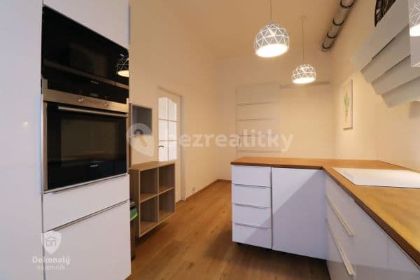 2 bedroom flat to rent, 66 m², Zoubkova, 