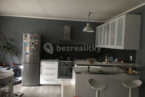 2 bedroom with open-plan kitchen flat to rent, 65 m², Na Sídlišti Ⅲ, Průhonice