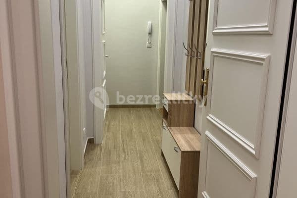 2 bedroom with open-plan kitchen flat to rent, 75 m², V Jirchářích, Prague, Prague