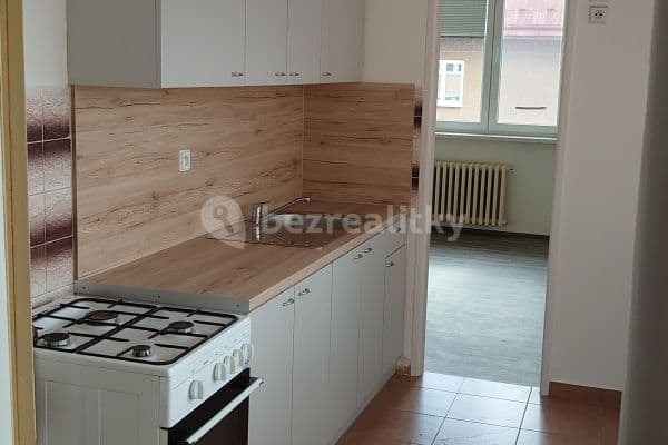 3 bedroom flat to rent, 62 m², U Zámeckého parku, Litvínov, Ústecký Region