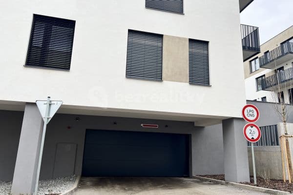 garage to rent, 14 m², Praha garage to rent, 14 m², Praha