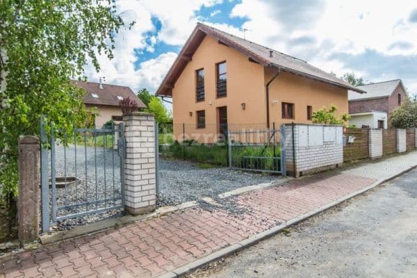 house for sale, 176 m², Roháčova, Úvaly