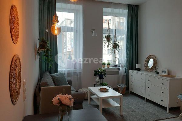 1 bedroom with open-plan kitchen flat to rent, 48 m², Nuselská, Praha