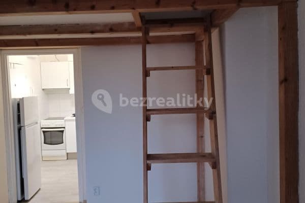 Small studio flat to rent, 21 m², Bělohorská, Praha Small studio flat to rent, 21 m², Bělohorská, Praha