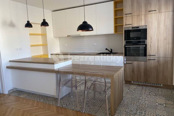 1 bedroom with open-plan kitchen flat to rent, 64 m², Dolní, Ostrava 1 bedroom with open-plan kitchen flat to rent, 64 m², Dolní, Ostrava
