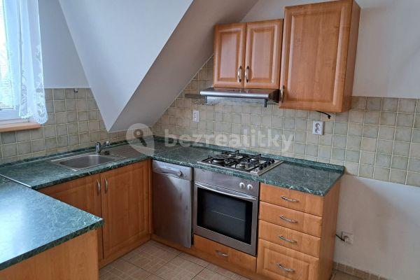 2 bedroom with open-plan kitchen flat to rent, 81 m², Rybnická, Brno
