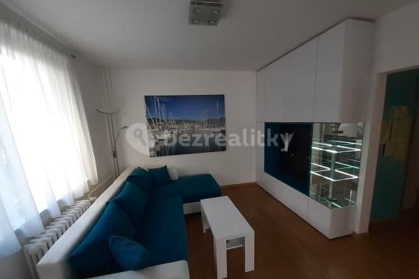 2 bedroom flat to rent, 50 m², Valouškova, Brno