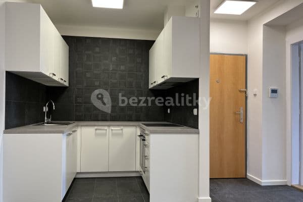 2 bedroom flat to rent, 53 m², Velehradská, Praha 2 bedroom flat to rent, 53 m², Velehradská, Praha