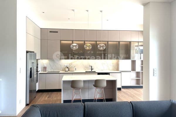 2 bedroom with open-plan kitchen flat to rent, 145 m², Sanderova, Praha 2 bedroom with open-plan kitchen flat to rent, 145 m², Sanderova, Praha