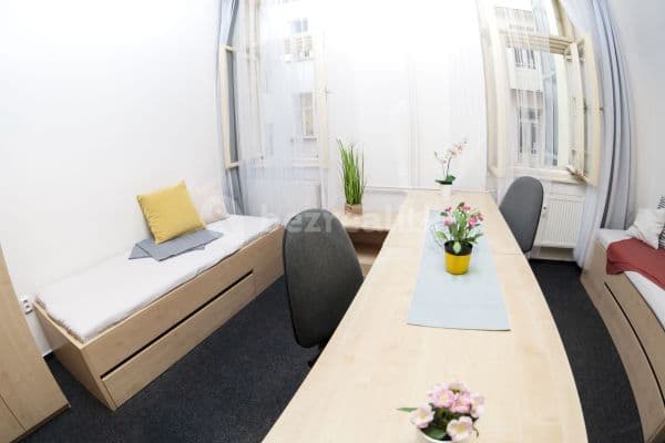 2 bedroom flat to rent, 25 m², Dominikánské náměstí, Brno
