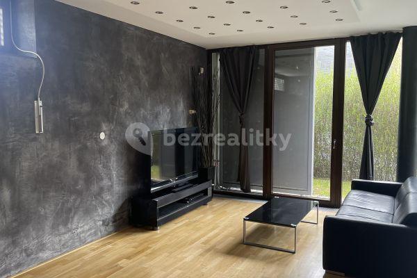 1 bedroom with open-plan kitchen flat to rent, 75 m², Nobelova, Praha