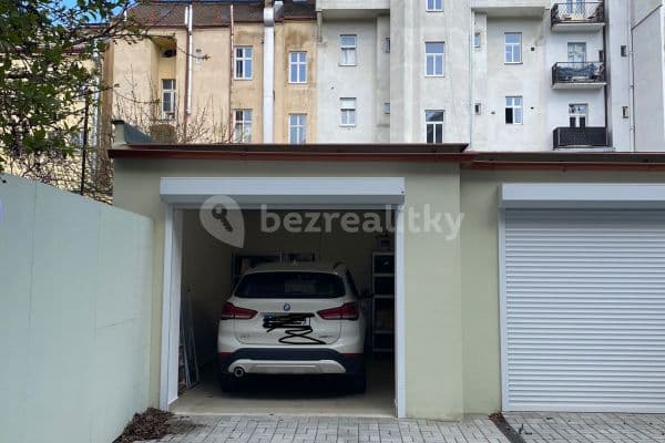 garage to rent, 16 m², Lublaňská, Praha garage to rent, 16 m², Lublaňská, Praha