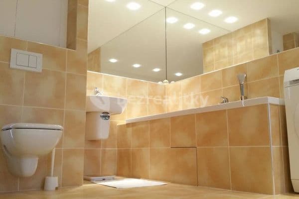 5 bedroom flat to rent, 106 m², Brno 5 bedroom flat to rent, 106 m², Brno