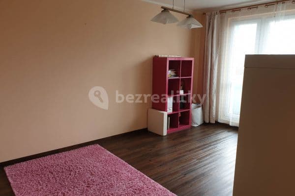 2 bedroom flat to rent, 56 m², Vitry, Kladno, Středočeský Region