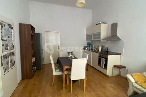 2 bedroom flat to rent, 82 m², Chodská, Praha