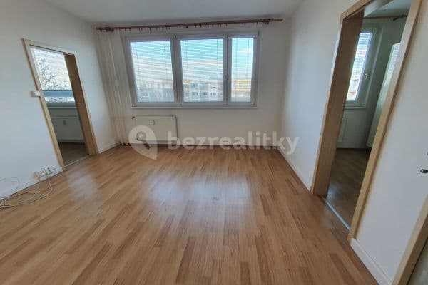1 bedroom with open-plan kitchen flat to rent, 46 m², Bendlova, Hlavní město Praha