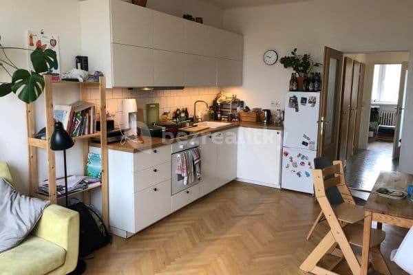 2 bedroom with open-plan kitchen flat to rent, 60 m², Ruská, Praha 2 bedroom with open-plan kitchen flat to rent, 60 m², Ruská, Praha