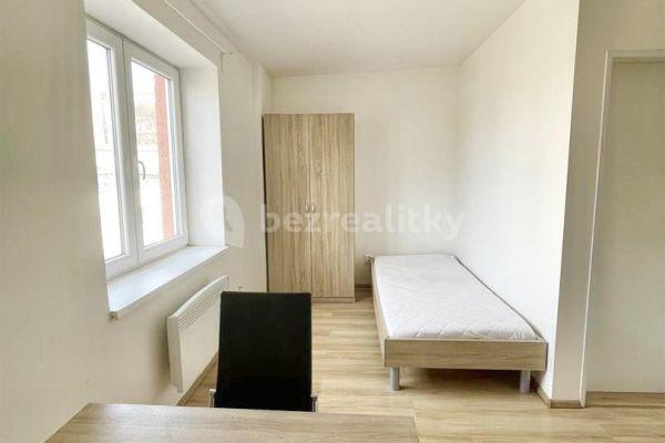 Studio flat to rent, 17 m², Hybešova, Brno