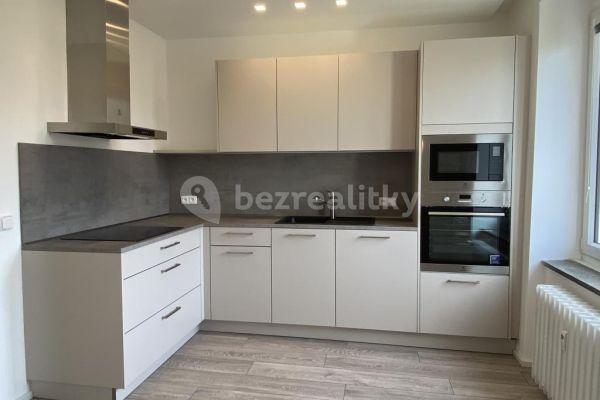2 bedroom flat to rent, 66 m², Benešovo nábřeží, Zlín, Zlínský Region