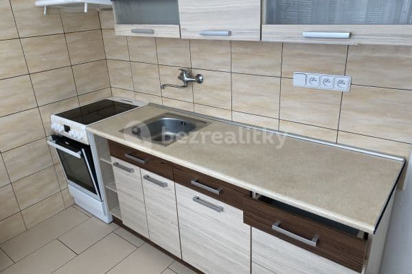 1 bedroom with open-plan kitchen flat to rent, 36 m², Husova, Brandýs nad Labem-Stará Boleslav 1 bedroom with open-plan kitchen flat to rent, 36 m², Husova, Brandýs nad Labem-Stará Boleslav