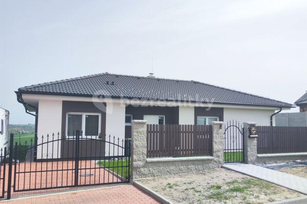house to rent, 120 m², Tuřany