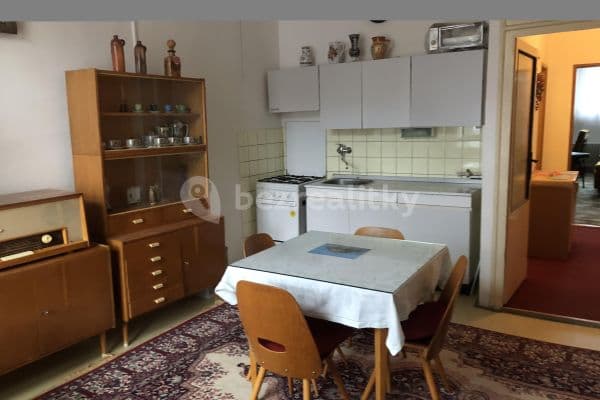 2 bedroom flat to rent, 72 m², nábřeží Jana Palacha, Karlovy Vary, Karlovarský Region