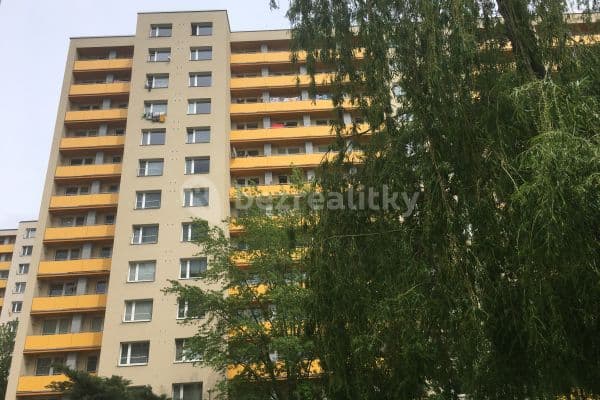 1 bedroom with open-plan kitchen flat to rent, 45 m², třída Edvarda Beneše, Hradec Králové 1 bedroom with open-plan kitchen flat to rent, 45 m², třída Edvarda Beneše, Hradec Králové