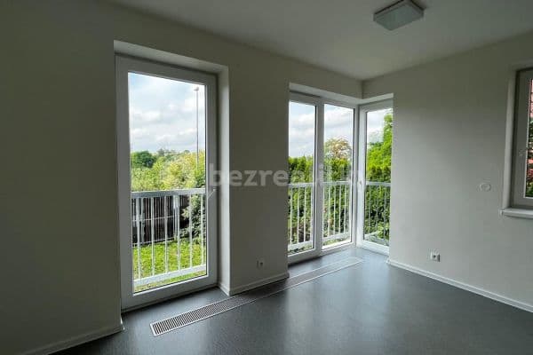 2 bedroom with open-plan kitchen flat to rent, 58 m², Tálínská, Praha 2 bedroom with open-plan kitchen flat to rent, 58 m², Tálínská, Praha