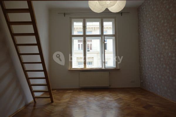 Pronájem bytu 1+kk 30 m², Sokolovská, Praha, Praha