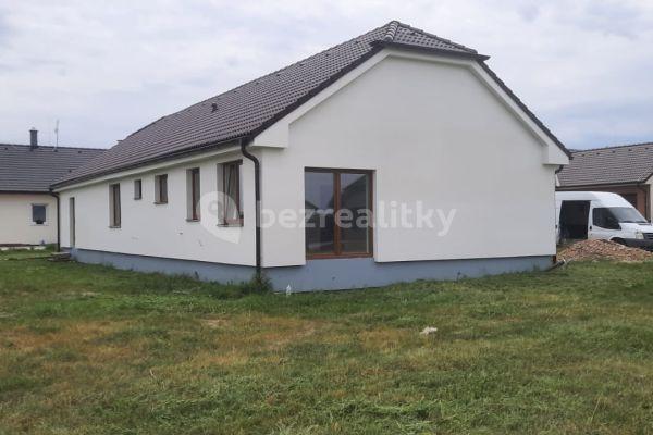 house for sale, 185 m², Na Kopečku, Běrunice