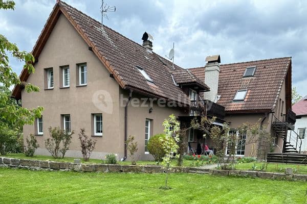 1 bedroom with open-plan kitchen flat to rent, 85 m², Okrouhlá 1 bedroom with open-plan kitchen flat to rent, 85 m², Okrouhlá